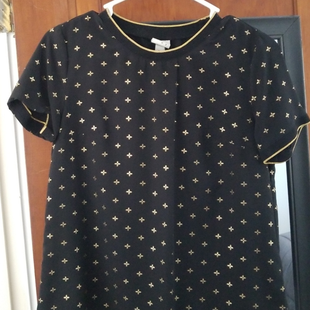Black and gold tshirt blouse